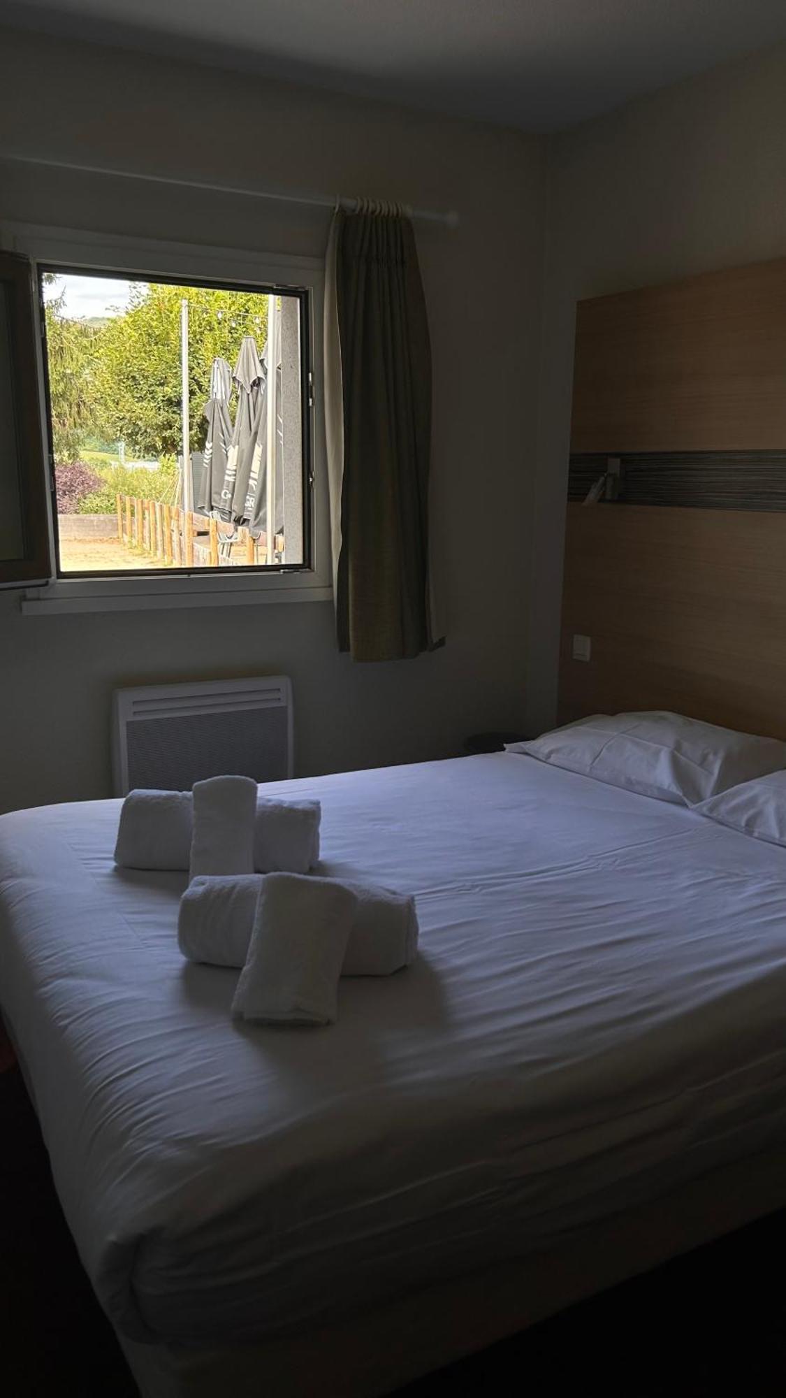 Beaujour & Bonsoir Hotel - Restaurant Villy-le-Pelloux Eksteriør billede